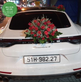 Trang trí xe cưới mẫu 10