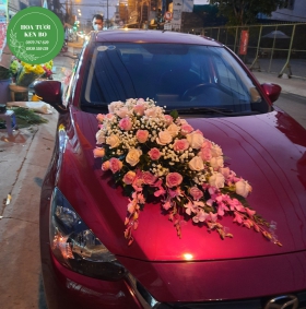 Trang trí xe cưới mẫu 8