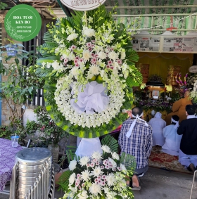 Hoa chia buồn mẫu 28