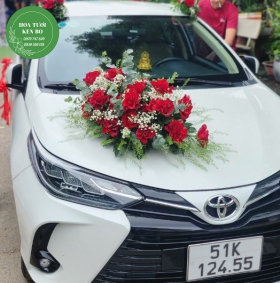 Trang trí xe cưới mẫu 11